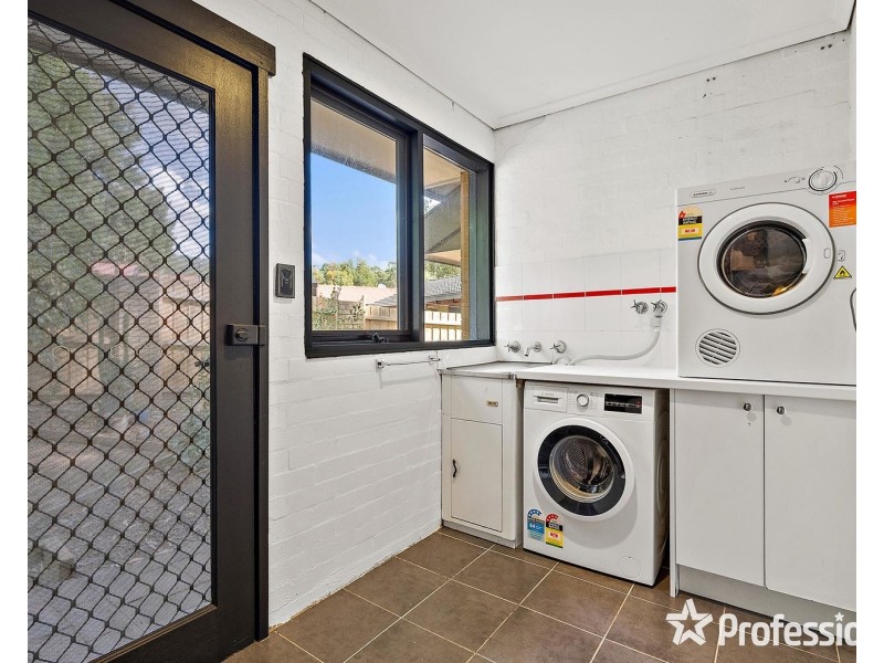 2 Hawkins Road, Montrose VIC 3765