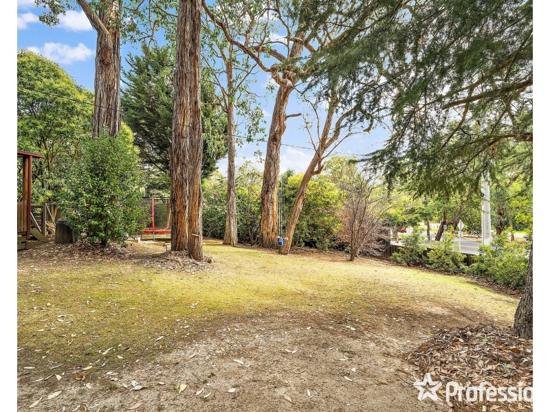 2 Hawkins Road, Montrose VIC 3765