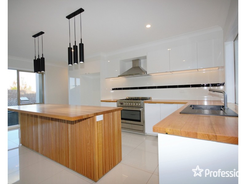 5A Thornton Court, Mooroolbark VIC 3138