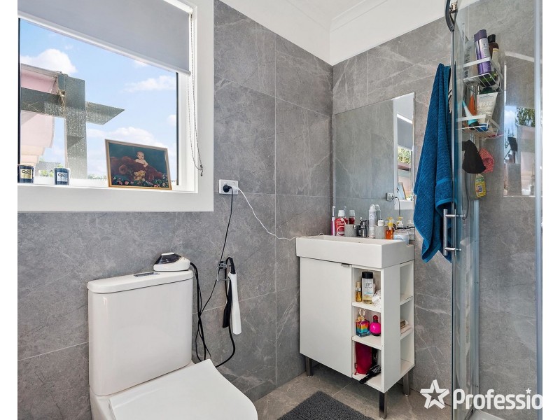 16 Mount View Parade, Mooroolbark VIC 3138