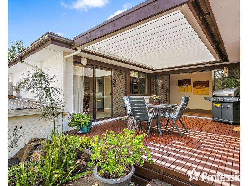 2 Blueberry Road, Mooroolbark VIC 3138