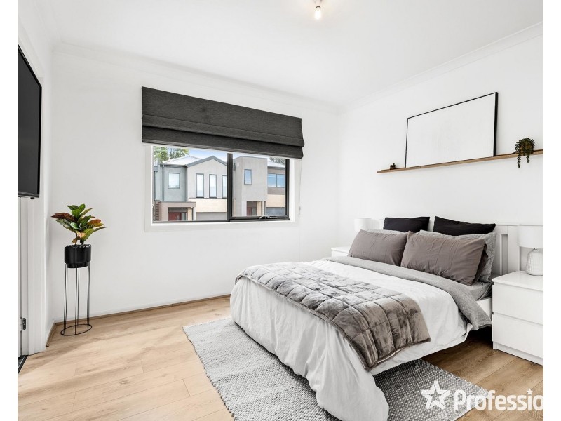 5 Toby Place, Mooroolbark VIC 3138