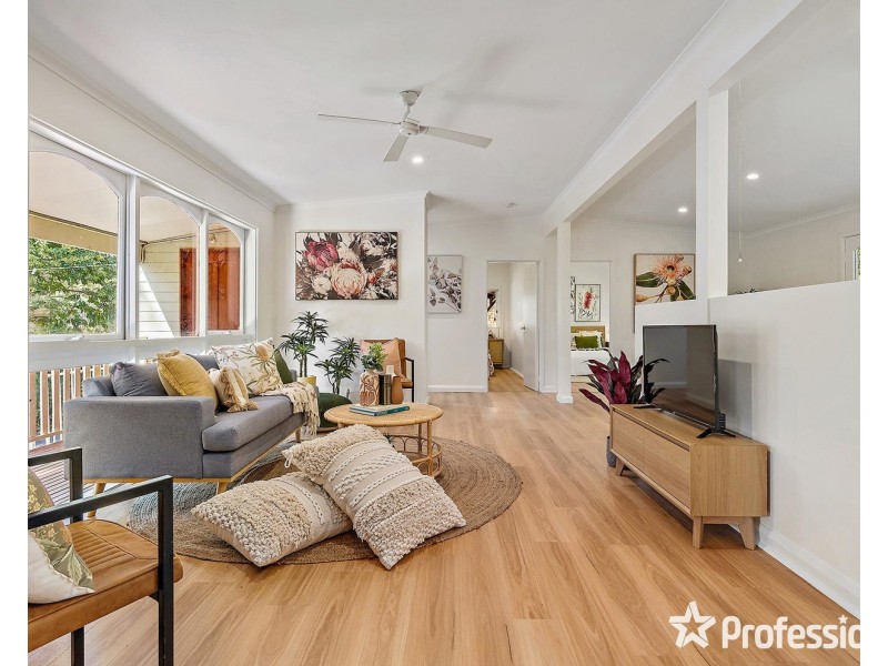 16 Joy Avenue, Mount Evelyn VIC 3796