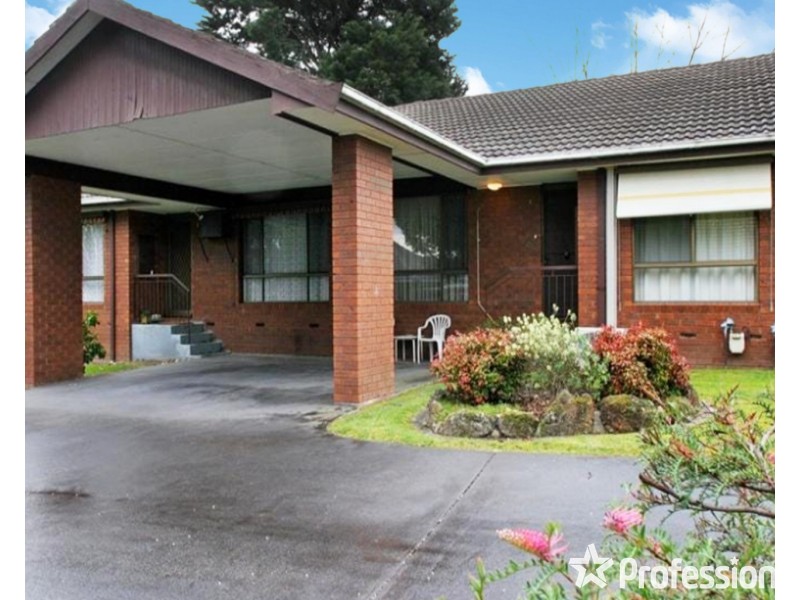 2/73 Hewish Road, Croydon VIC 3136