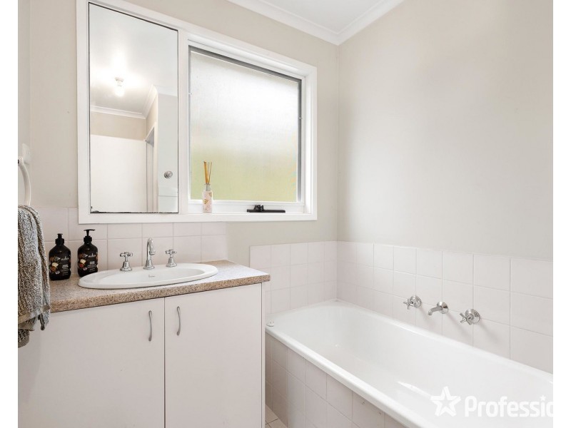 69 Alexandra Road, Lilydale VIC 3140