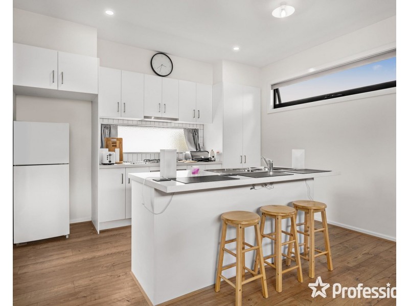 5 Portofino Close, Mooroolbark VIC 3138
