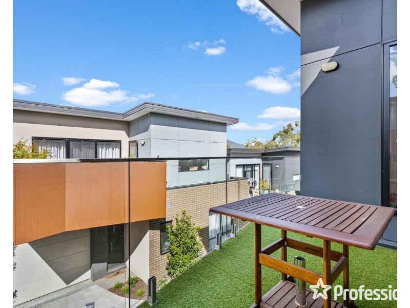 5 Portofino Close, Mooroolbark VIC 3138
