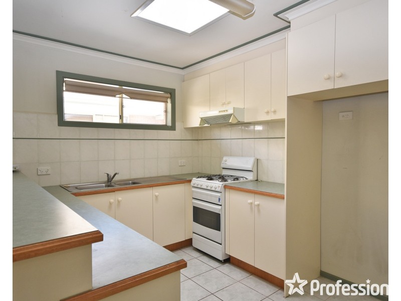 11/108 Sherlock Road, Mooroolbark VIC 3138
