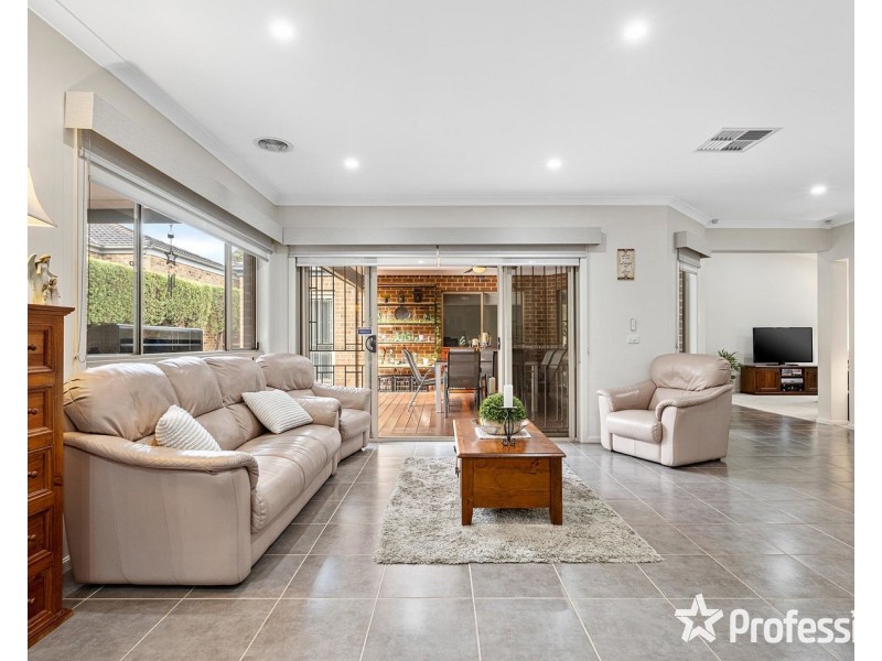 41 Tudor Drive, Mooroolbark VIC 3138
