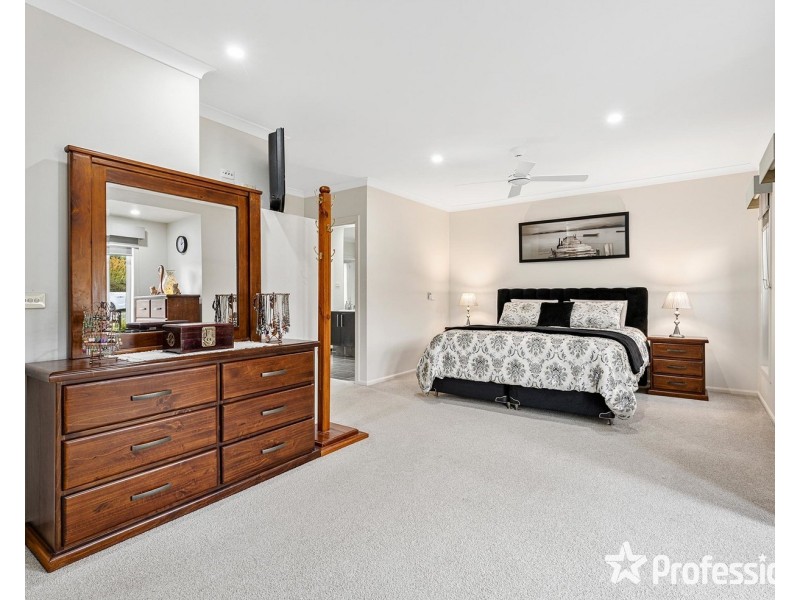 41 Tudor Drive, Mooroolbark VIC 3138