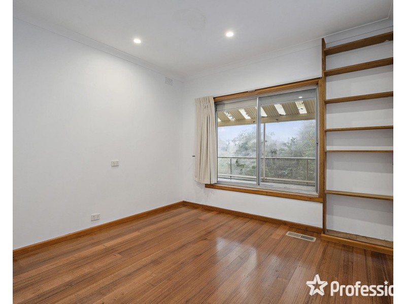 8 Caroline Street, Kilsyth VIC 3137