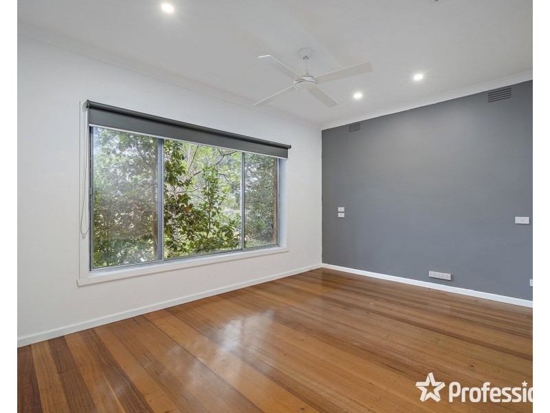 8 Caroline Street, Kilsyth VIC 3137