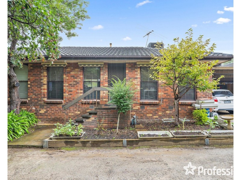 3/10 Wickham Road, Croydon VIC 3136