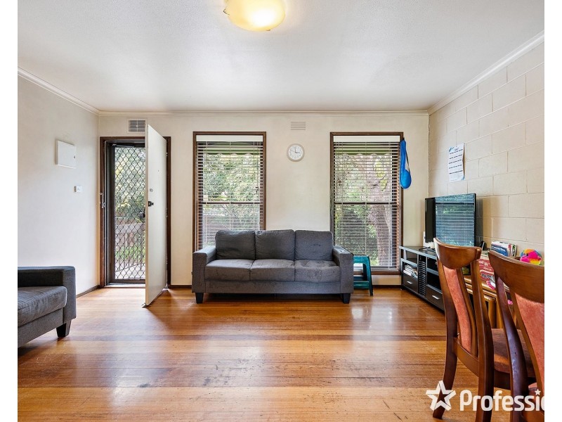 3/10 Wickham Road, Croydon VIC 3136