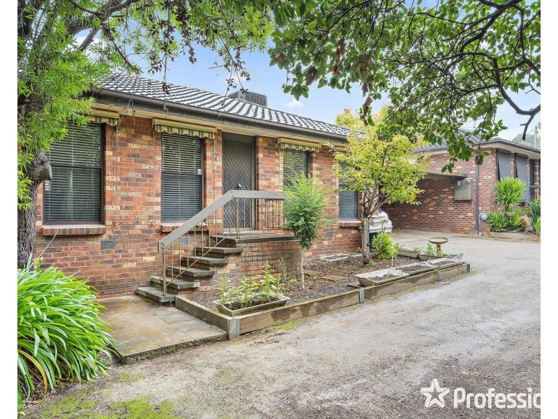 3/10 Wickham Road, Croydon VIC 3136