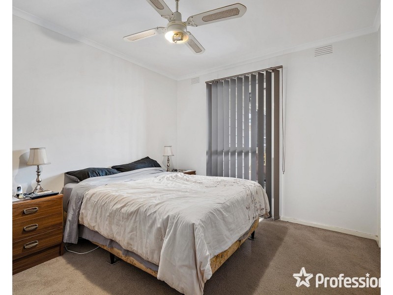 10 Tinarra Court, Kilsyth VIC 3137
