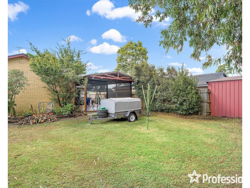 10 Tinarra Court, Kilsyth VIC 3137