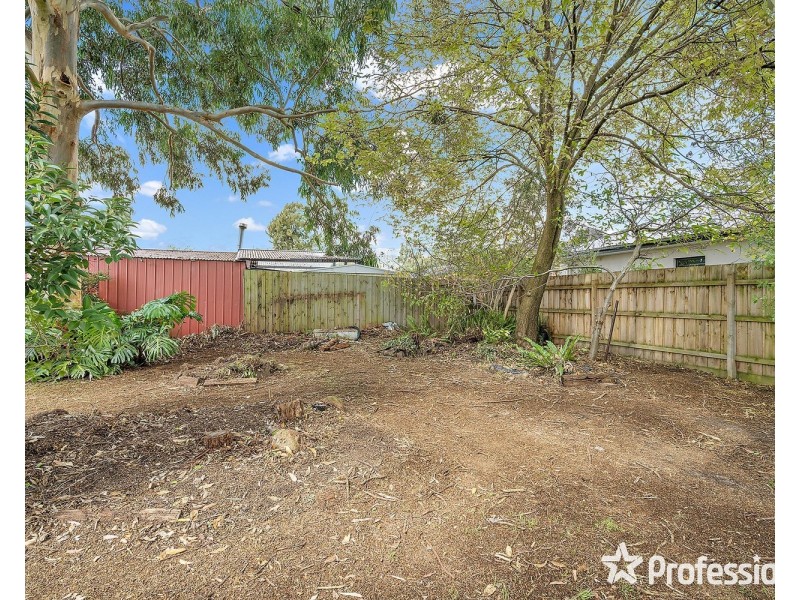 10 Tinarra Court, Kilsyth VIC 3137