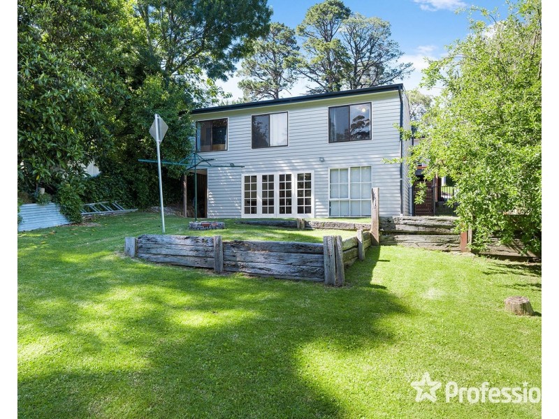 12 George Street, Mount Evelyn VIC 3796