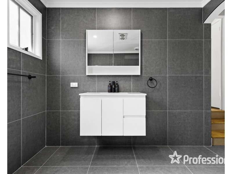 12 George Street, Mount Evelyn VIC 3796