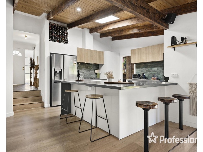 12 George Street, Mount Evelyn VIC 3796