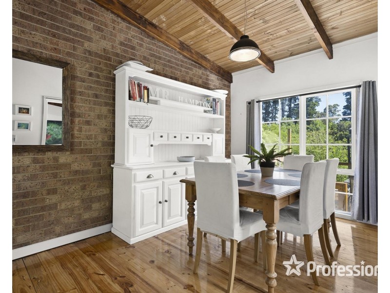 12 George Street, Mount Evelyn VIC 3796