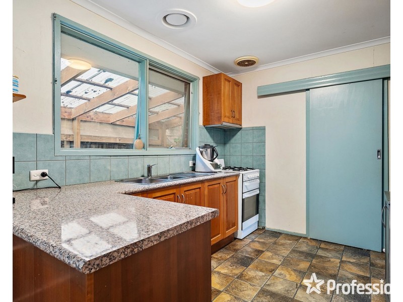 71 Montrose Road, Kilsyth VIC 3137