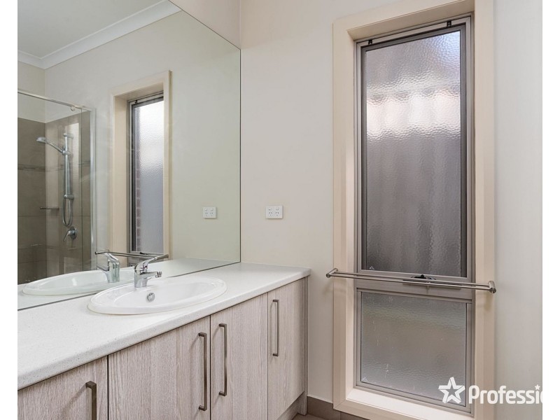 36A Pembroke Road, Mooroolbark VIC 3138