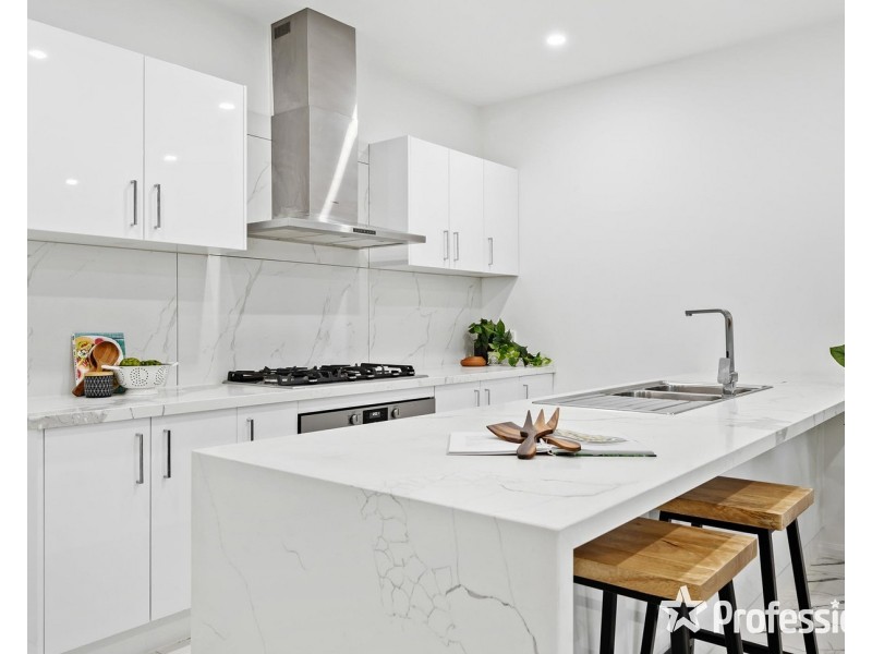 2/39 Liverpool Road, Kilsyth VIC 3137