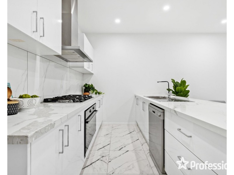 2/39 Liverpool Road, Kilsyth VIC 3137