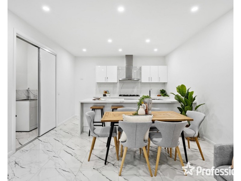 2/39 Liverpool Road, Kilsyth VIC 3137