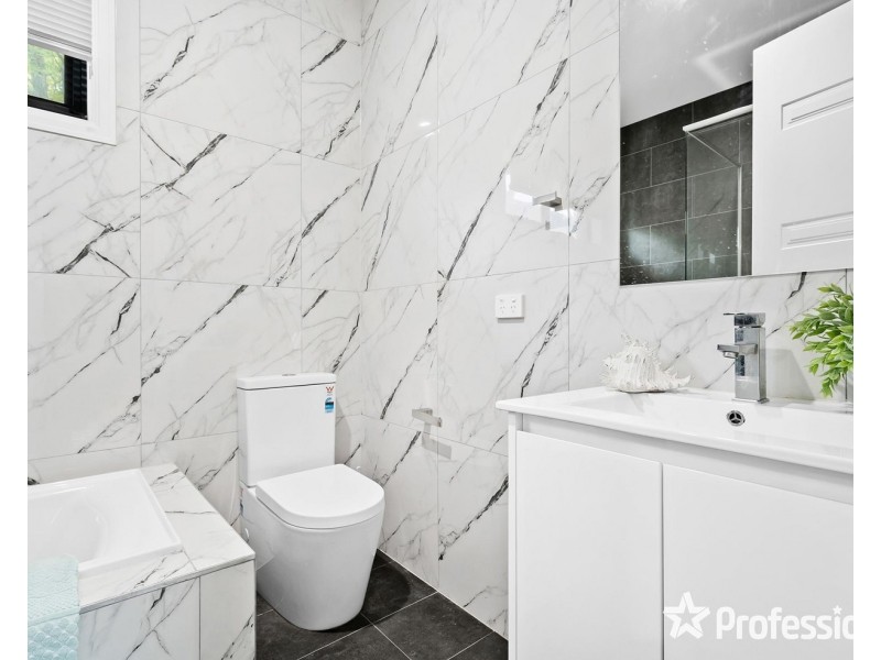 2/39 Liverpool Road, Kilsyth VIC 3137