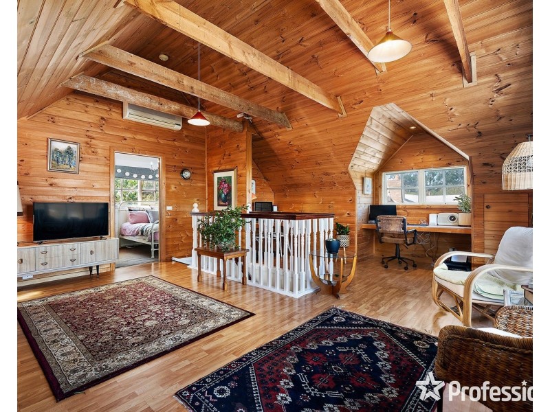 14 Glen View Road, Mount Evelyn VIC 3796