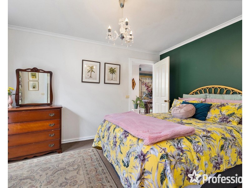 14 Glen View Road, Mount Evelyn VIC 3796