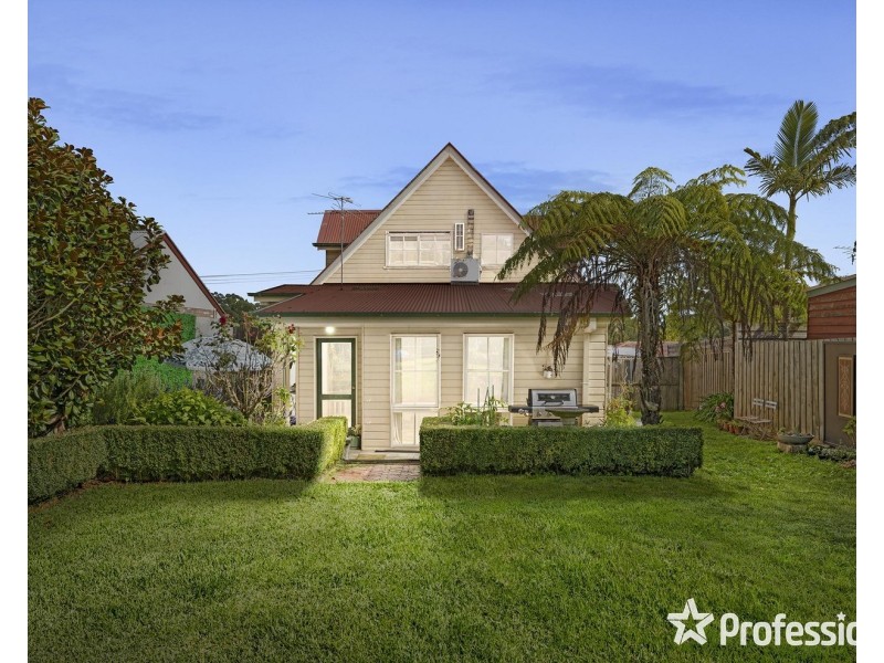 14 Glen View Road, Mount Evelyn VIC 3796