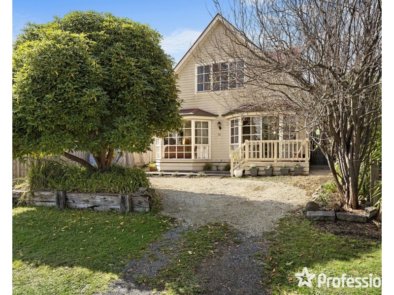 14 Glen View Road, Mount Evelyn VIC 3796