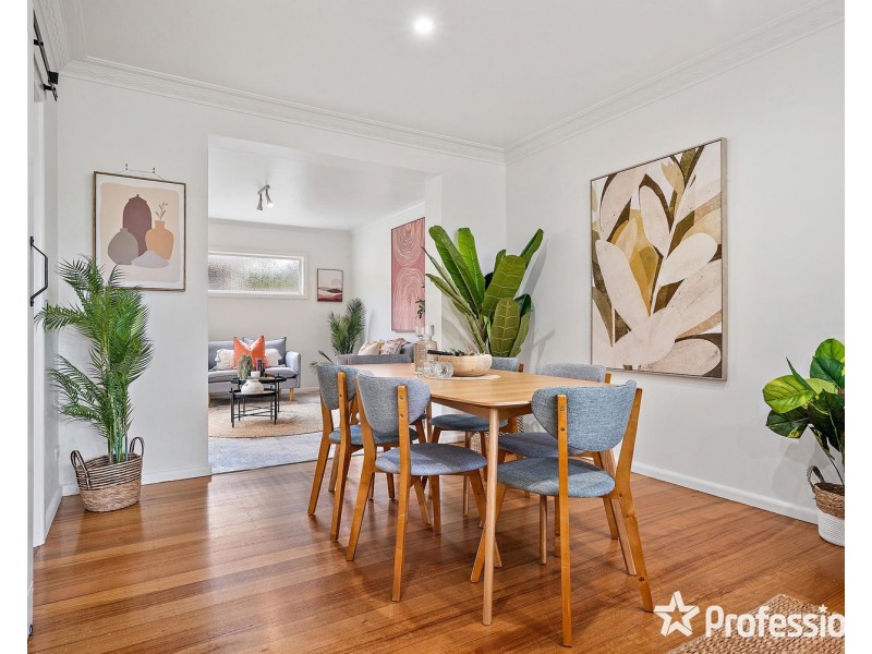 6 Ricky Court, Mooroolbark VIC 3138