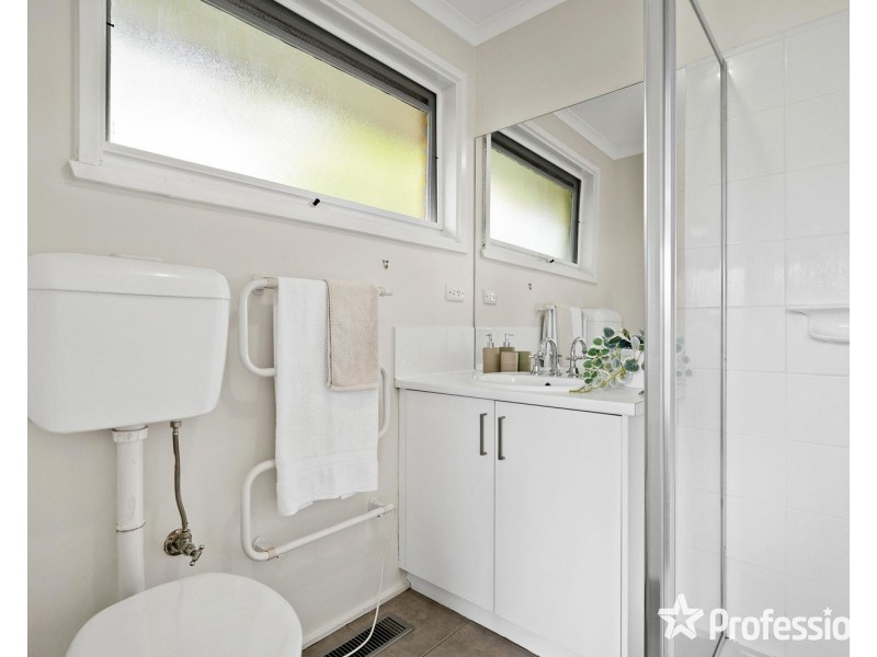 22 Ellis Road, Yarra Glen VIC 3775