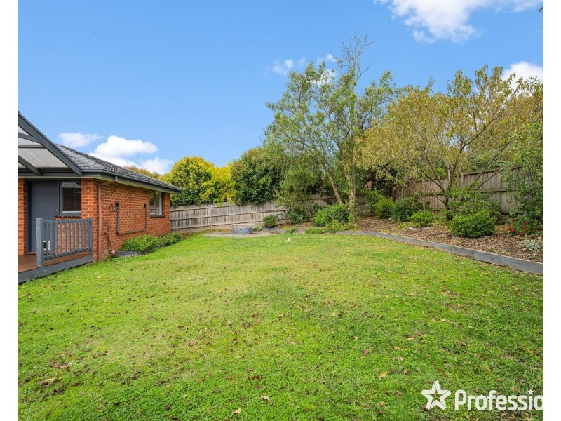22 Ellis Road, Yarra Glen VIC 3775