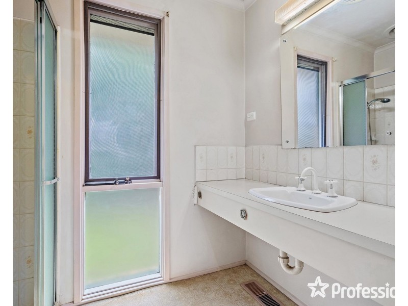 36 Birchfield Crescent, Wantirna VIC 3152