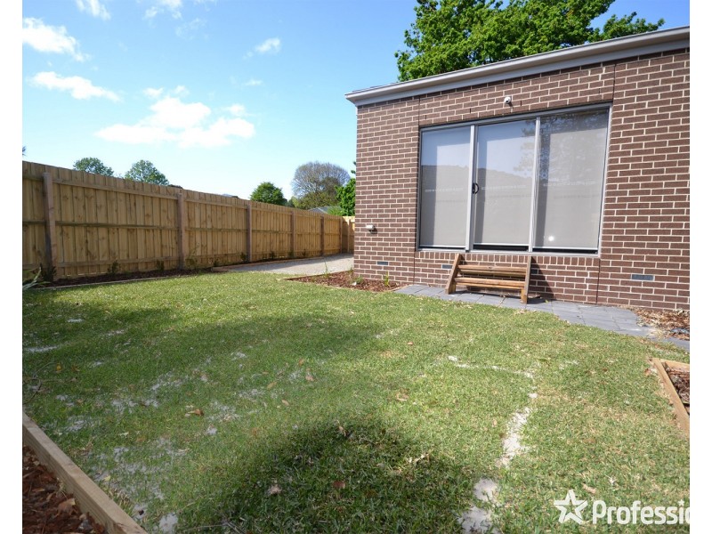 3/7 Wordsworth Street, Mooroolbark VIC 3138