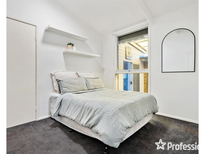 9 Rachael Drive, Mooroolbark VIC 3138