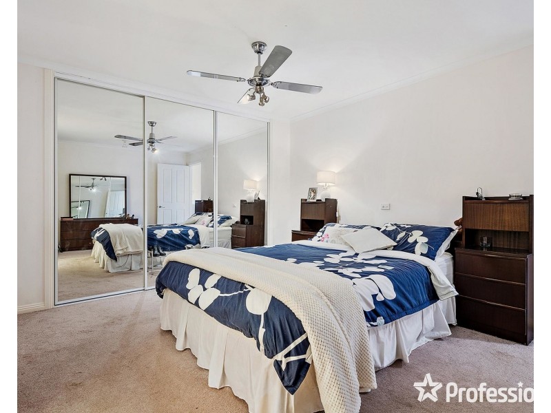 9 Rachael Drive, Mooroolbark VIC 3138