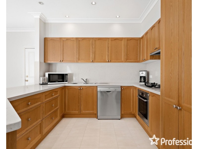 2/92 Brice Avenue, Mooroolbark VIC 3138