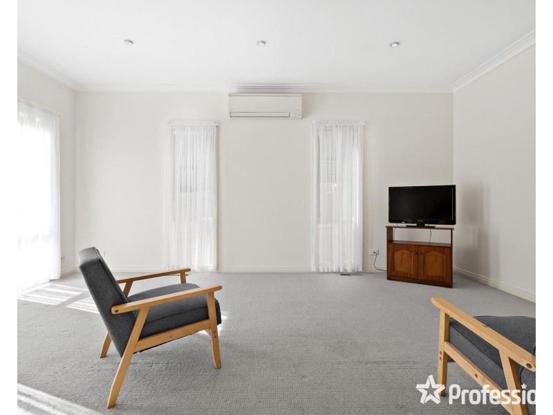 2/92 Brice Avenue, Mooroolbark VIC 3138