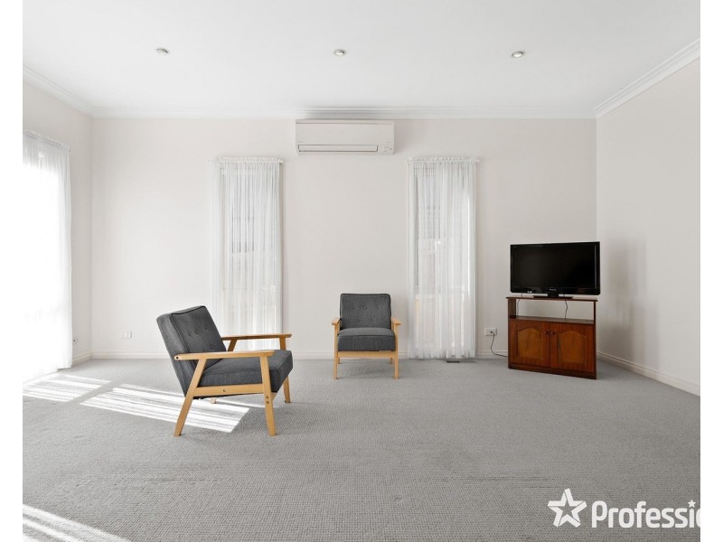2/92 Brice Avenue, Mooroolbark VIC 3138