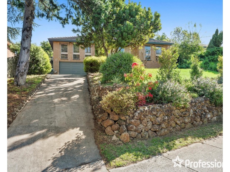 11 Carronvale Road, Mooroolbark VIC 3138