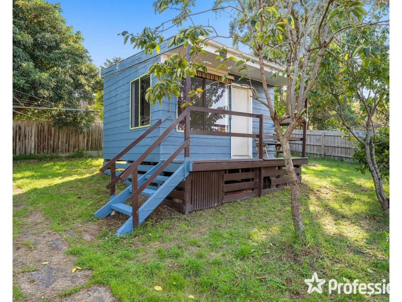 11 Carronvale Road, Mooroolbark VIC 3138