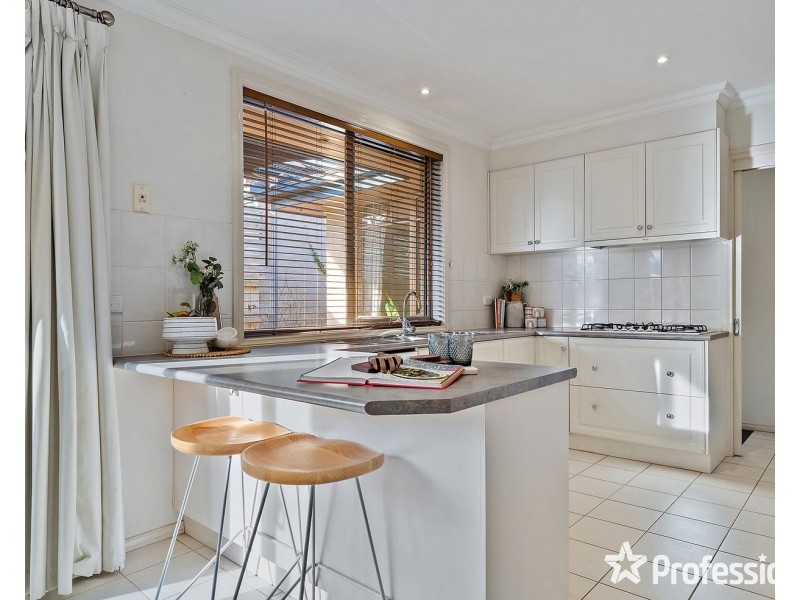 2/21 Jennings Road, Bayswater North VIC 3153