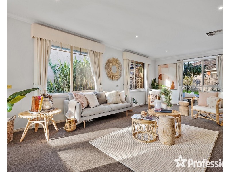 2/21 Jennings Road, Bayswater North VIC 3153